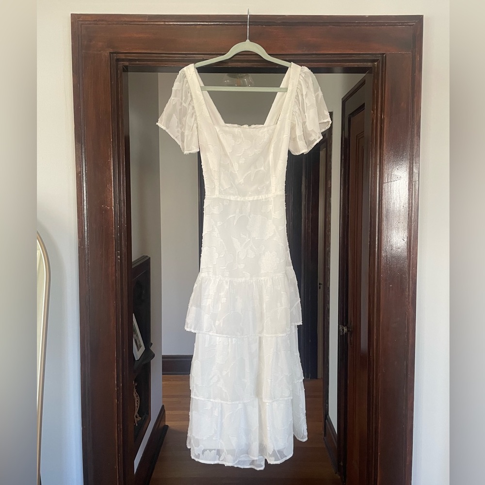 Loveliest Feeling White Floral Jacquard Tie-Back Midi Dress